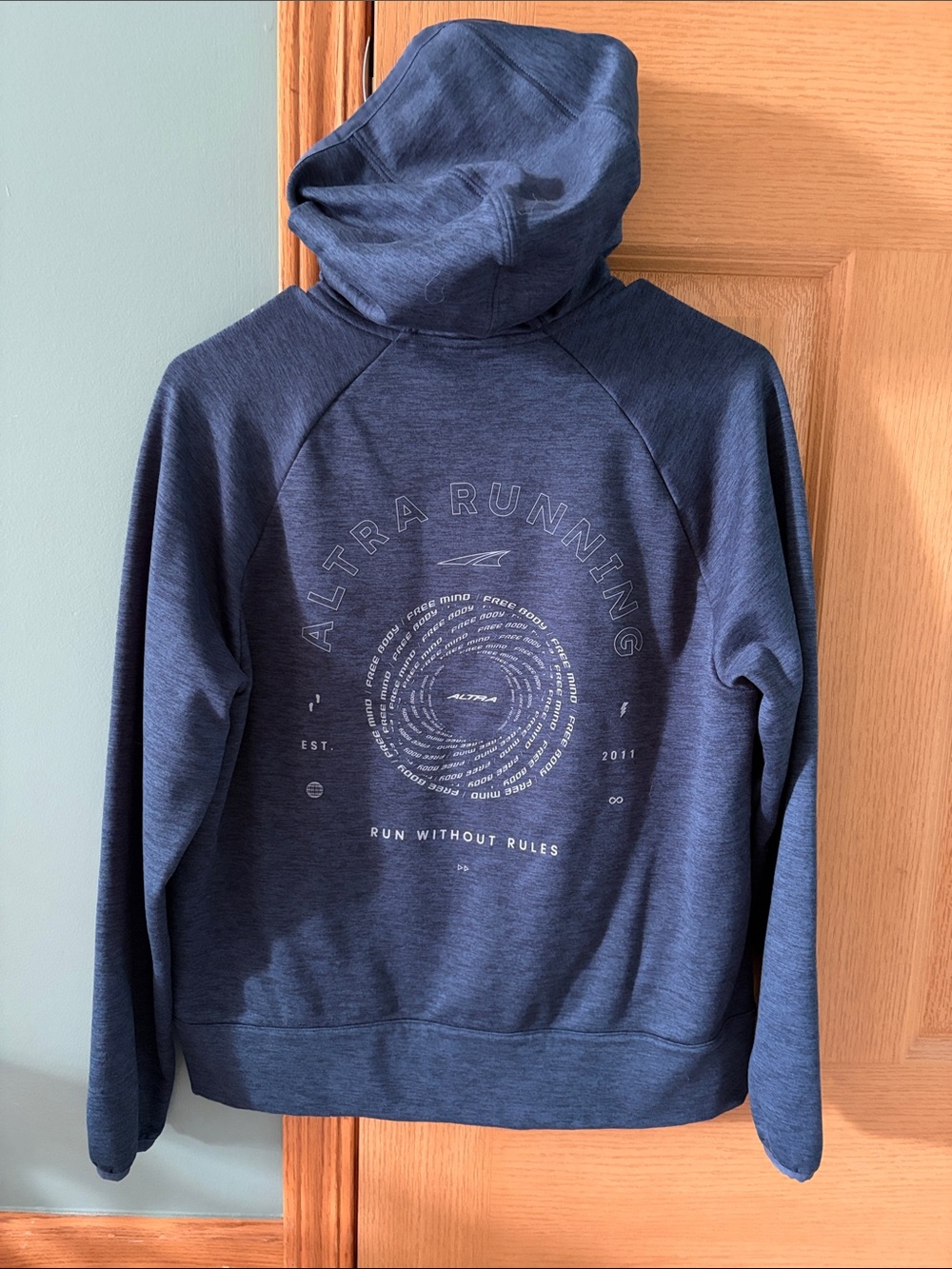 Altra Hoodie - Picture 2 of 3